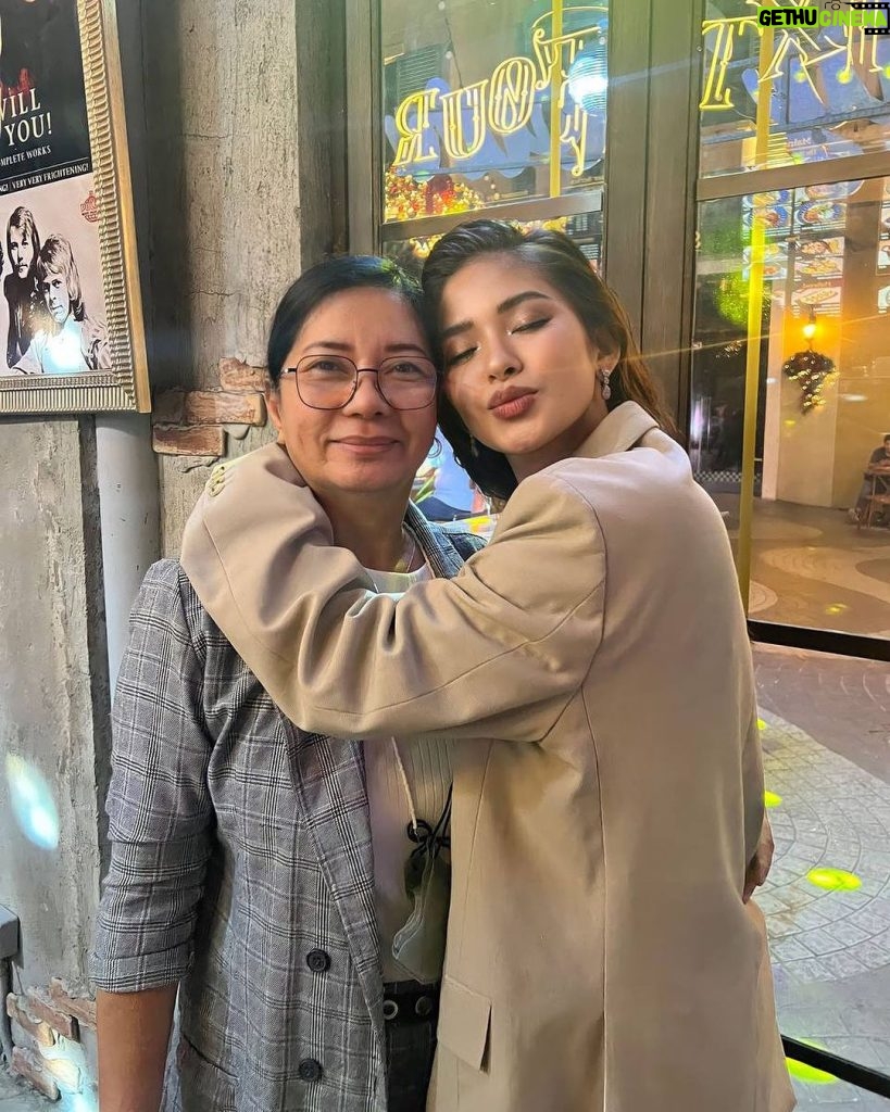 Loisa Andalio Instagram - happy birthday mama! I love you 💖🎂 Today, we celebrate the incredible woman who brought me into this world! May this year be filled with happiness, love, and all your heart desires. Sending all the virtual hugs and kisses to the strongest ✨