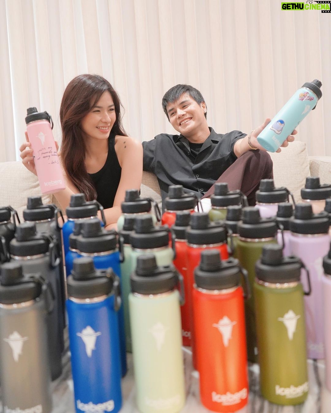 Loisa Andalio Instagram - 12.12 is here, and so are the perfect gifts! ๐๐๐
๐ป Treat your loved ones (and yourself!) to Iceberg Insulatedโs Buy 1 Get the 2nd bottle at 50% off promo. ๐ Happy 12.12! #SipOfTheIceberg #IcebergInsulated @iceberg.insulated