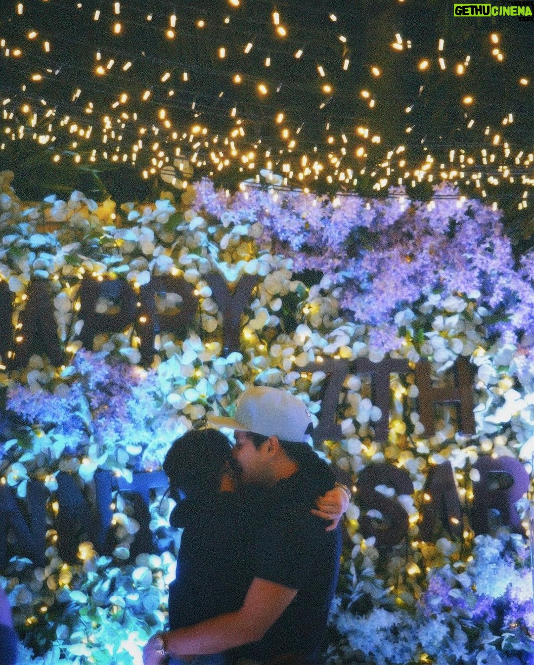 Loisa Andalio - 299.4K Likes - 7 years down, Forever to go! ππβ¨
Happy 7th Anniversary, I love you! @iamr2alonte