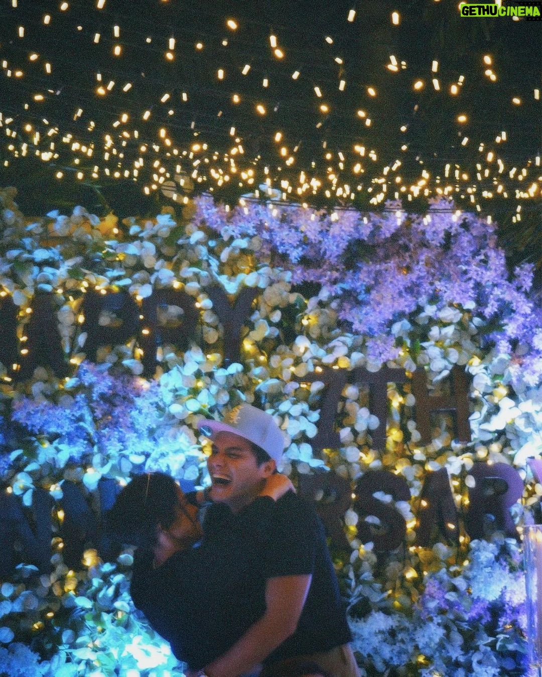 Loisa Andalio - 299.4K Likes - 7 years down, Forever to go! ππβ¨
Happy 7th Anniversary, I love you! @iamr2alonte