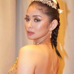 Loisa Andalio Instagram - when in doubt wear gold ✨🩰 #StarMagicalChristmas2023