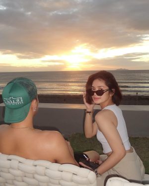 Loisa Andalio Instagram - quick update 🌊💕☀️🏖️🐚🌅 87 months today!

📍 @tanabeachvillas #TanaBeachVillas