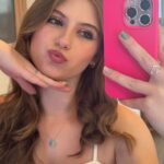 Lorena Queiroz Instagram - #GRWM Para as festas de Final de Ano