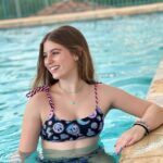 Lorena Queiroz Instagram - Quem tb ama o verão?!