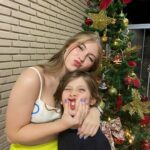 Lorena Queiroz Instagram - Have a holly jolly Christmas! 🎄✨💖