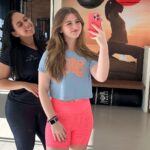 Lorena Queiroz Instagram - Bora treinar?! Se for pra vier feia nem venho 🤣🤣 🤣