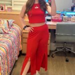 Lorena Queiroz Instagram - Quando chegam as peças da sua collab com a sua marca favorita de roupas. @amomillienina Apaixonada nos meus novos looks!!!!
