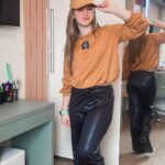 Lorena Queiroz Instagram - Gente, olha que D+ os looks da preview Outono/Inverno da @amomillienina . Qual vocês gostaram mais? Eu amei todos!!!