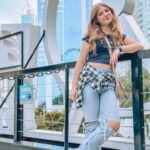 Lorena Queiroz Instagram - Turistando 🎡 Balneário Camboriú