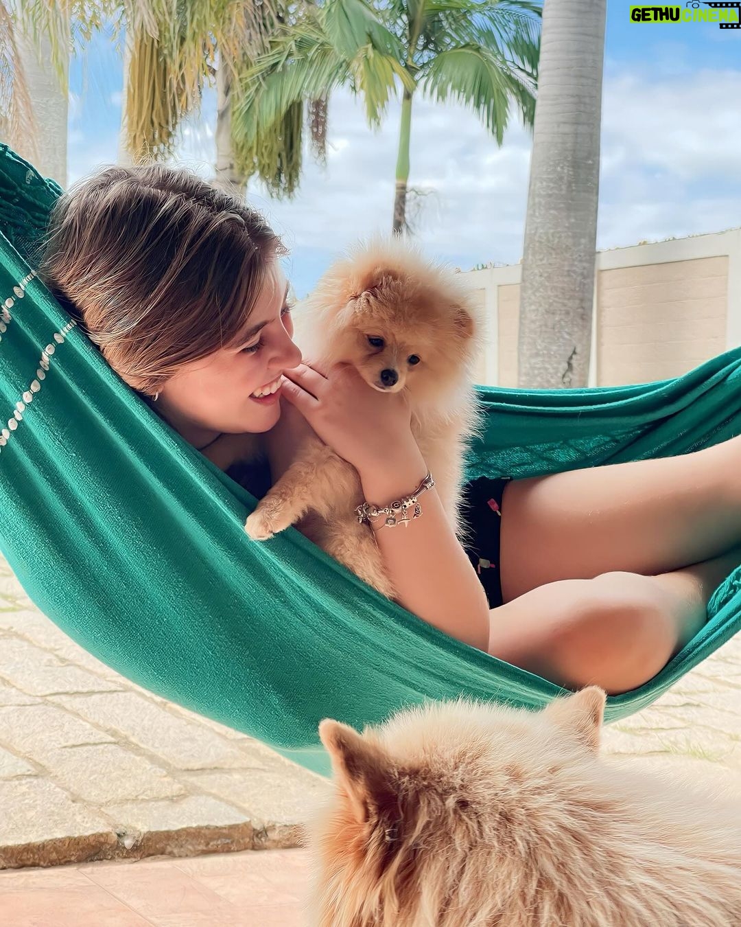 Lorena Queiroz Instagram - Primeira foto de 2024. Fofinha?