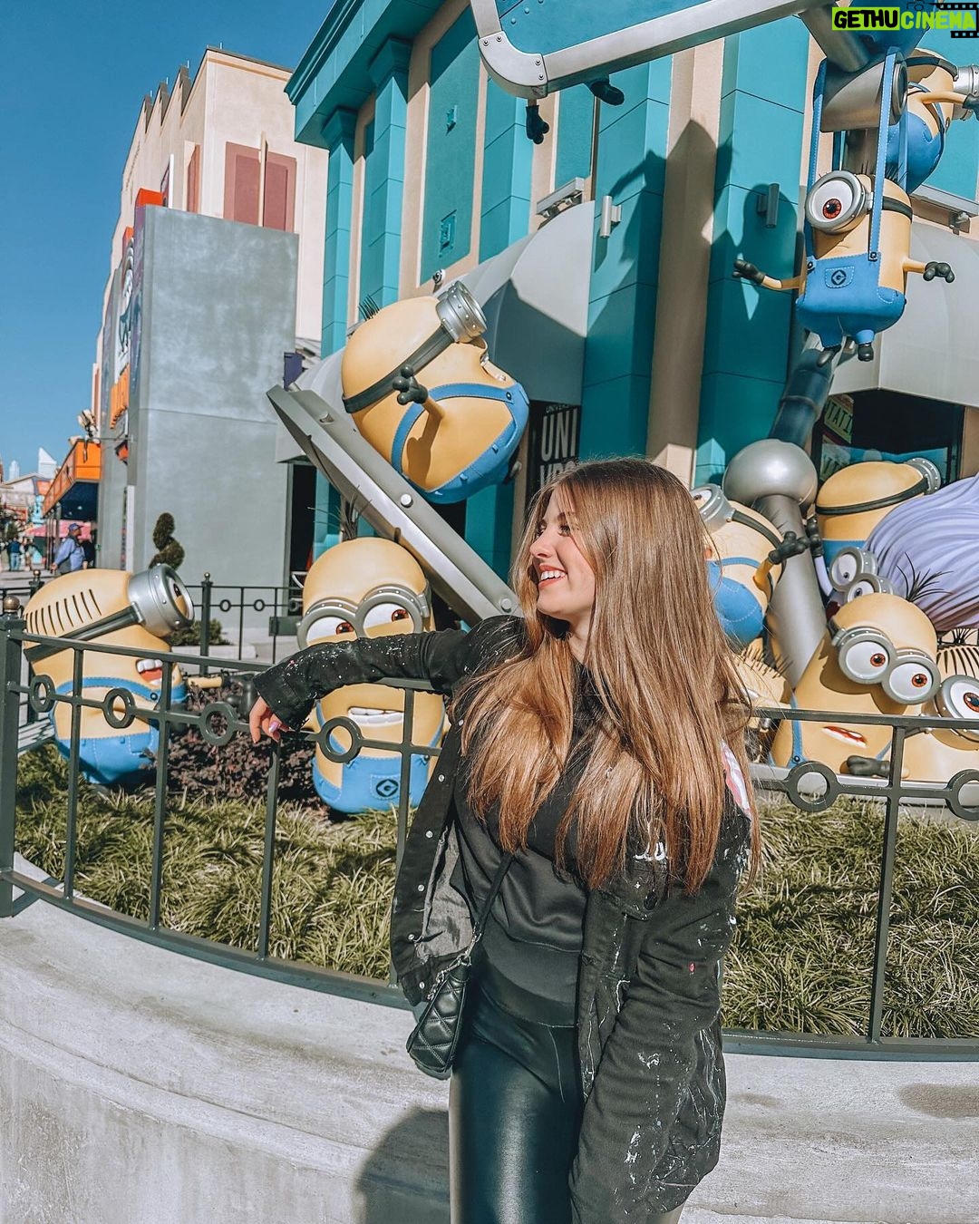 Lorena Queiroz Instagram - Dia de @universaldestinationsbrasil com direito a diversão pra família toda!!!!!