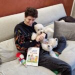 Lorenzo Ostuni Instagram - Mi hanno regalato il “Libro Cucciolo” ma io qua vedo solo lupi 🐺 @saluteanimale #SaluteAnimale #MyLav #adv