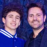 Lorenzo Ostuni Instagram - l’ultima foto è: pov ti stai menando con tuo fratello in camera ma tua madre entra all’improvviso