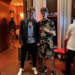 Lorenzo Ostuni Instagram - Scattare foto con Favij non è per niente stressante, lo afferma Jacopo nella seconda foto
