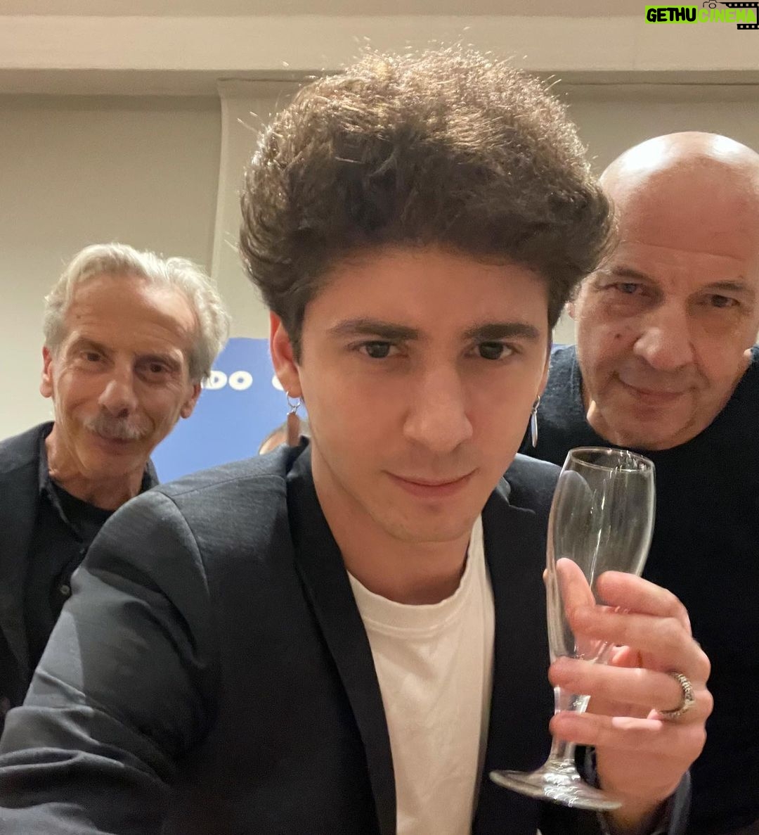 Lorenzo Ostuni Instagram - In qualche universo sconosciuto mi chiamo Giacomino