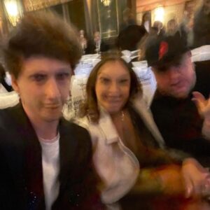 Lorenzo Ostuni Instagram - Quando fanno le foto gli altri /
Quando le faccio io