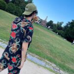 Lorenzo Ostuni Instagram - Ma esiste qualcuno che si da un tono con la Corona?
