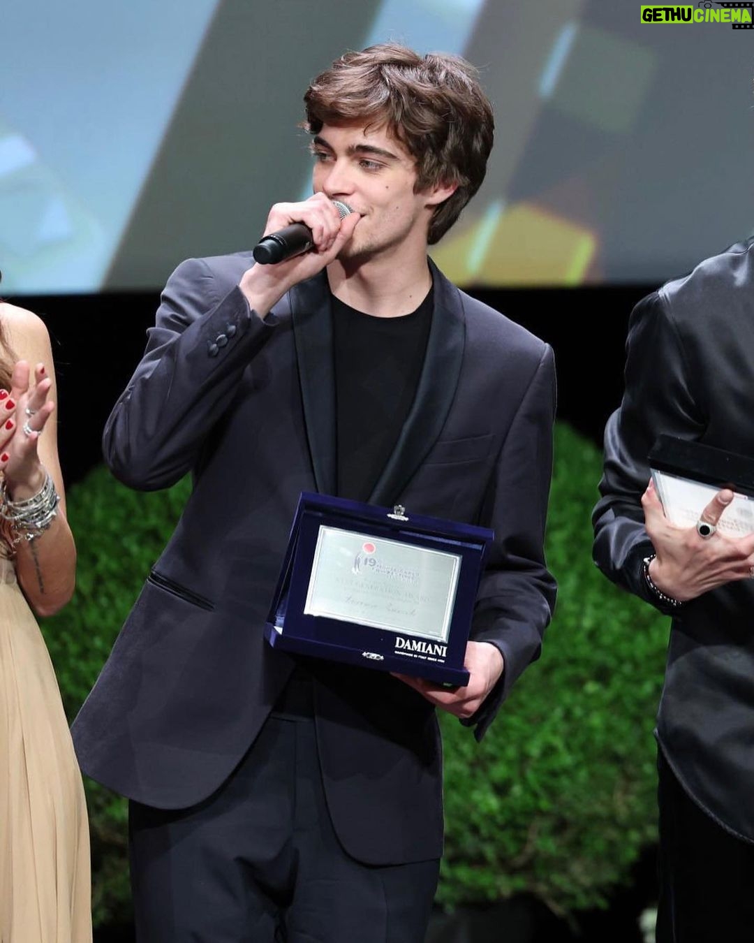 Lorenzo Zurzolo Instagram - Grazie Montecarlo Film Fest per il premio Next Generation Award come migliore interpretazione under 30! :)) Un ringraziamento speciale a Paul haggis, a tutta la giuria del Montecarlo Film Festival de la comedie e a tutta l’organizzazione Total look: @giorgioarmani @stellagiannetti @giannigallipress @therumorsufficiostampa @montecarlofilmfestival