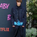 Lorenzo Zurzolo Instagram - BABY. Mancano due giorni. 🤯🤯 @baby_netflix @netflixit Total look: @maisonvalentino