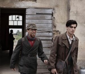 Lorenzo Zurzolo Instagram - Stasera su @rai1official esce l’ultima puntata de “La Storia” 
Sono orgoglioso e onorato di aver partecipato a questa bellissima serie.  Grazie mille a @farchibugi per avermi dato questa possibilità e a @picomedia.official e @rai1official per averlo reso possibile ! Grazie a tutto il cast di attori straordinari che mi hanno insegnato molto e a tutta la troupe, siete stati dei compagni di viaggio fantastici!
È stata una bellissima avventura. Ci vediamo stasera❤️

Grazie ! @farchibugi @fra.ncescopiccolo @giuliacalenda_ @i.lariamacchia @rai1official @picomedia.official @_francescozenga @asiaargento @b3tta @darioceruti