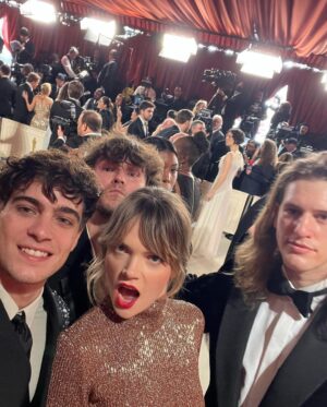 Lorenzo Zurzolo Instagram - No words to describe the emotion I am feeling here at 95th Oscar night in Los Angeles as part of the cast of EO by the great Maestro Jerzy Skolimowski, nominated for Best International Feature Film. Best of luck to EO and all fingers crossed for tonight!!! 😬😬 

Total look @gucci 
Hair and make up @guccibeauty