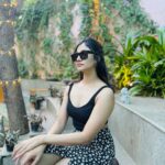 Losliya Mariyanesan Instagram - In full bloom 🌷 #hellomarch🌸🍃