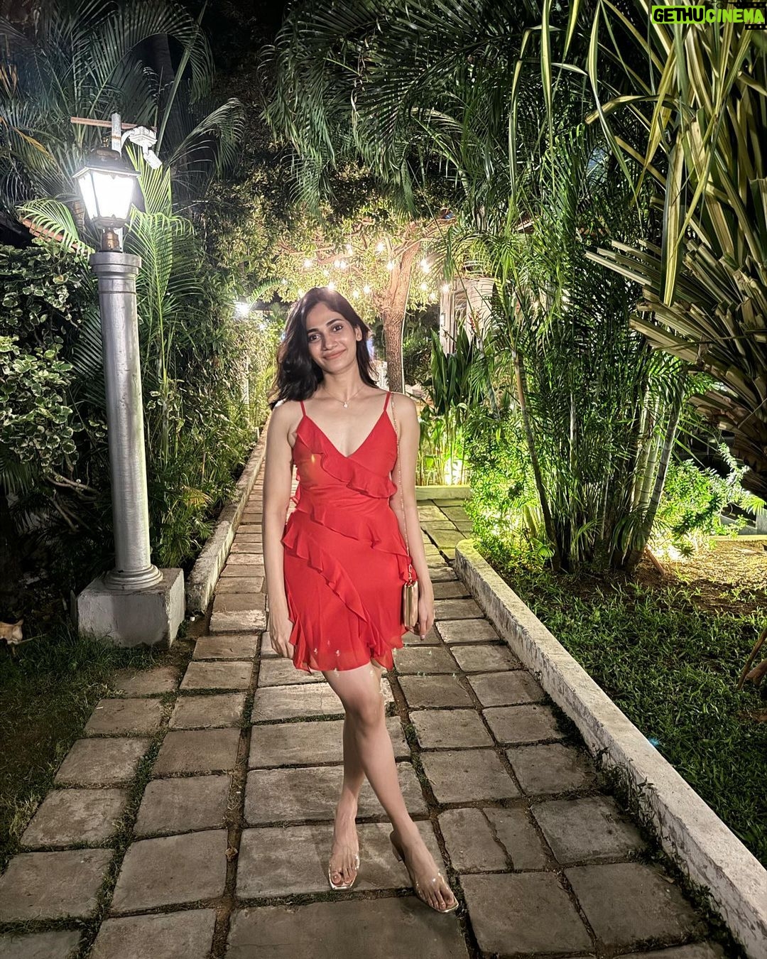 Losliya Mariyanesan Instagram - Starry night ✨🌌