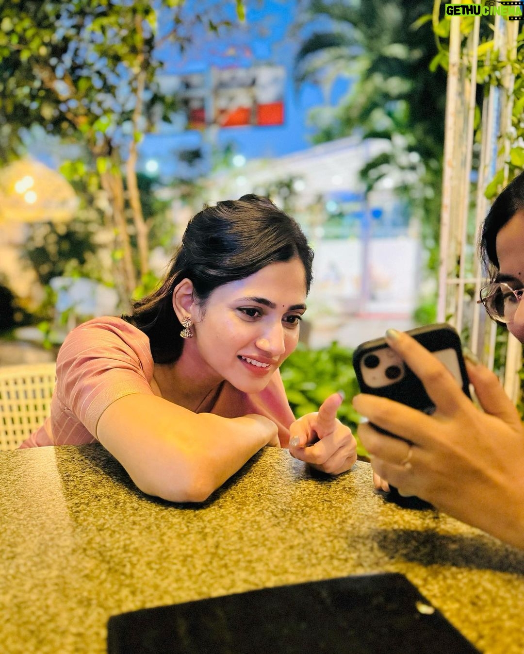 Losliya Mariyanesan Instagram - Recently 🍬