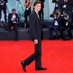 Louis Partridge Instagram - Venice was amazing. Wasn’t in any of the films but came along for the shits and giggles (even managed to sneak my way onto a red carpet) 😉😉🤫