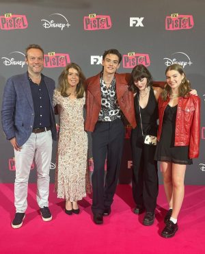 Louis Partridge Instagram - PISTOL PREMIERE❤️‍🔥
What a night, and what an amazing group of people. Had a wild time shooting this with a truly special cast and crew. Can’t wait to release it into the world. You guys are gonna enjoy this one…
May 31st!👨‍🎤

@thebradylea 
@chrisbrownstylist 
@prada 
@chromeheartsofficial 
@disneyplusuk