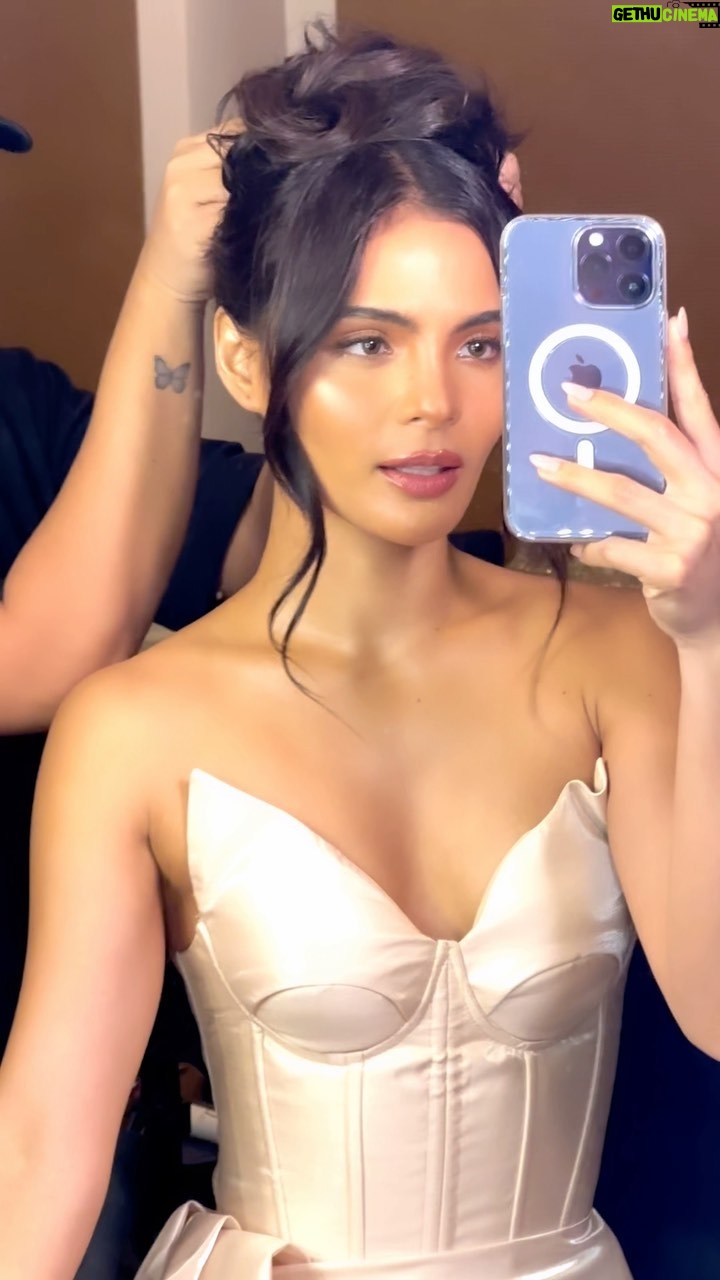 Lovi Poe Instagram - And a work day sometimes goes like this ♥️