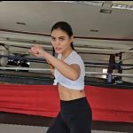Lovi Poe Instagram – Ready to kick ass on a Monday? 💪🏾