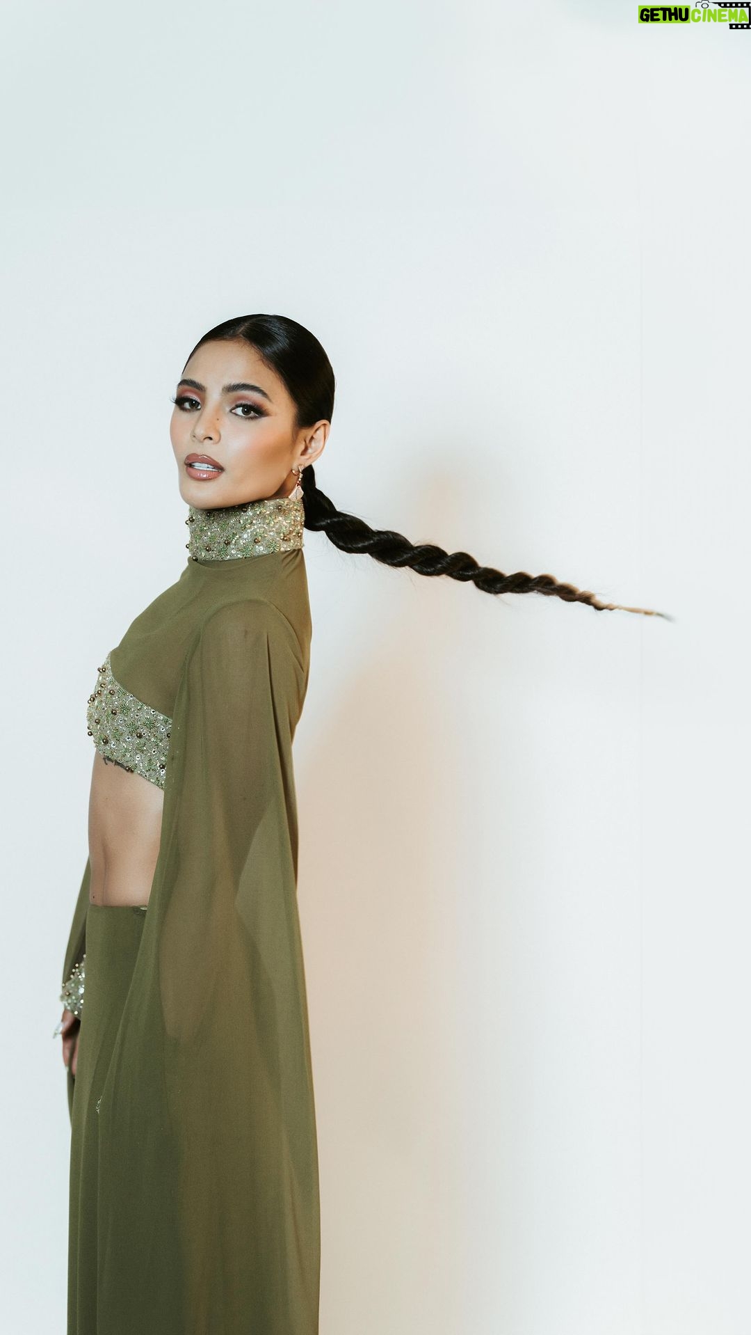 Lovi Poe Instagram - Olive you 🫒 #ABSCBNBall2023