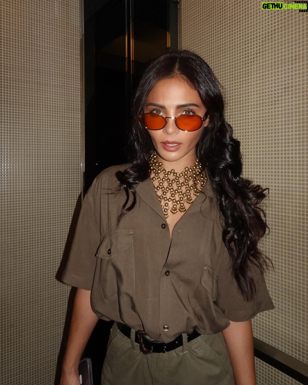Lovi Poe Instagram - All utilitarian for #BenchFashionWeek2023 ♥️ excited to watch the show!! @benchtm