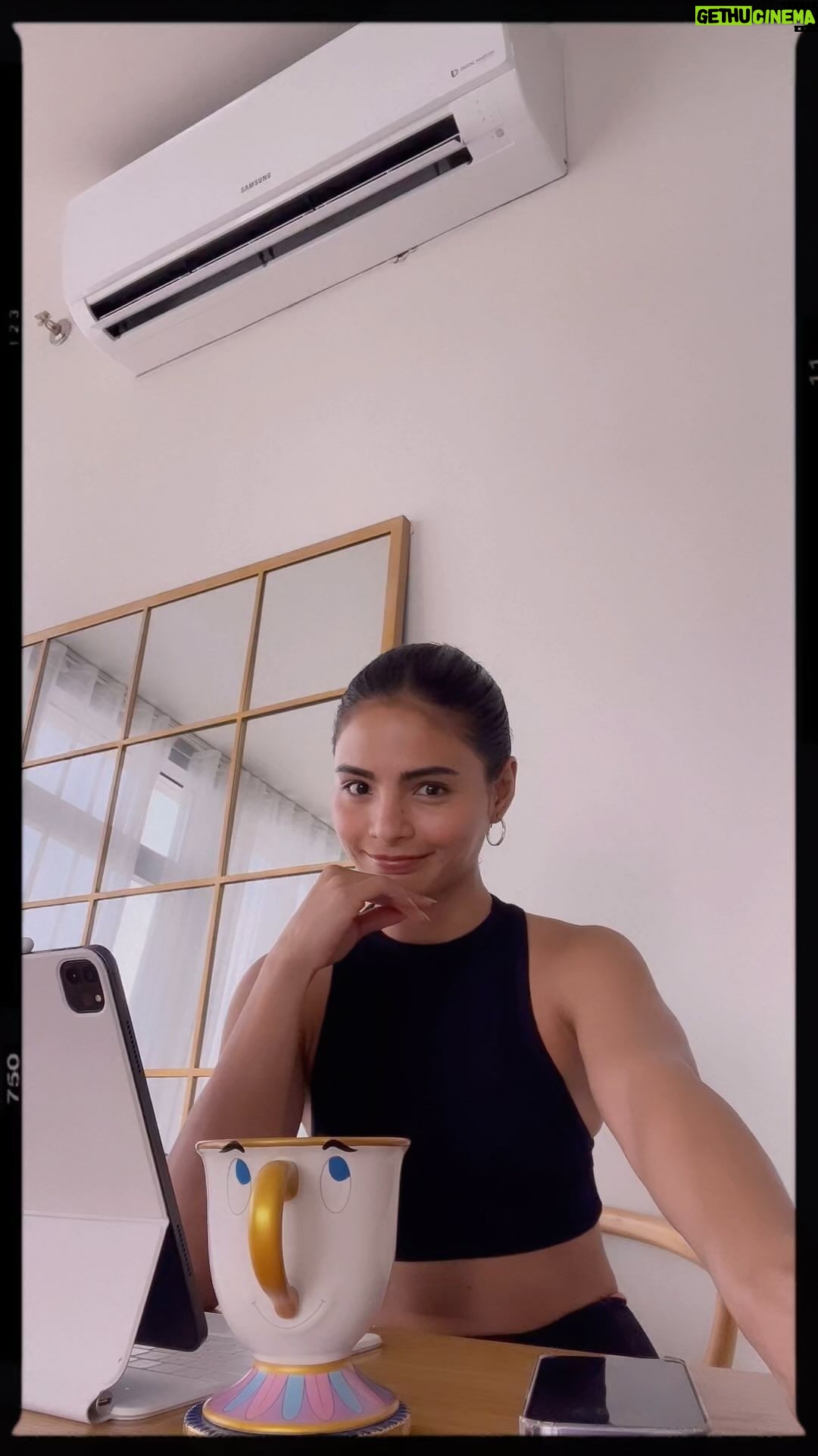 Lovi Poe Instagram - Sound on 🔊 Listening to Aftershock where I play Shasta as if I’m having a conversation with my favorite actors @sarahwaynecallies and @jeffreydeanmorgan. I still know my lines! Btw, this Episode is called Fidelity ♥️ If you’re into thriller stories (imagine a mysterious island just popping up after an earthquake) or you’re just stuck in traffic LOL (hello Friday madness!) check out #AftershockPodcast over at @Spotify (PH) and @iHeartPodcast (International). Link in stories to have a listen! ♥️