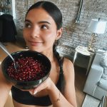 Lovi Poe Instagram - Quite a mission getting these pomegranate seeds out…truly post worthy LOL 😋