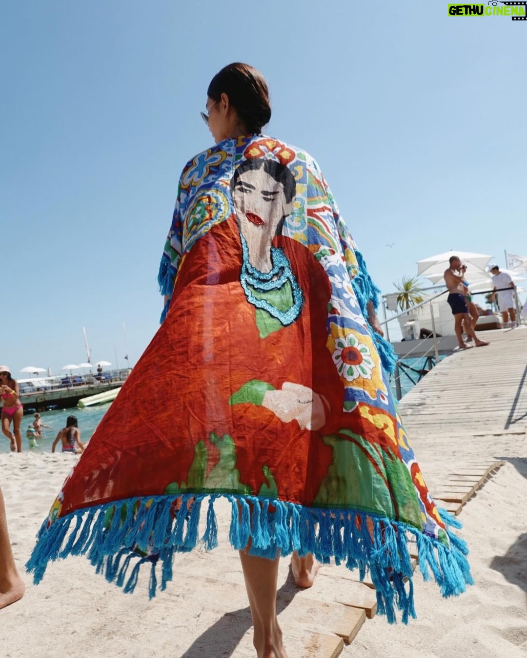 Lovi Poe Instagram - Thank God, it’s Frida. ♥️ #tgif #flashbackfriday Cannes, France