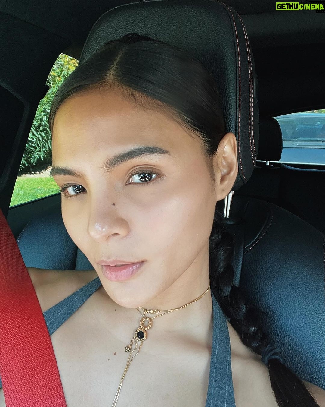 Lovi Poe Instagram - Yes, I know what you’re looking at...my @imonojewelry bling ✨😉 #currentfave Los Angeles, California