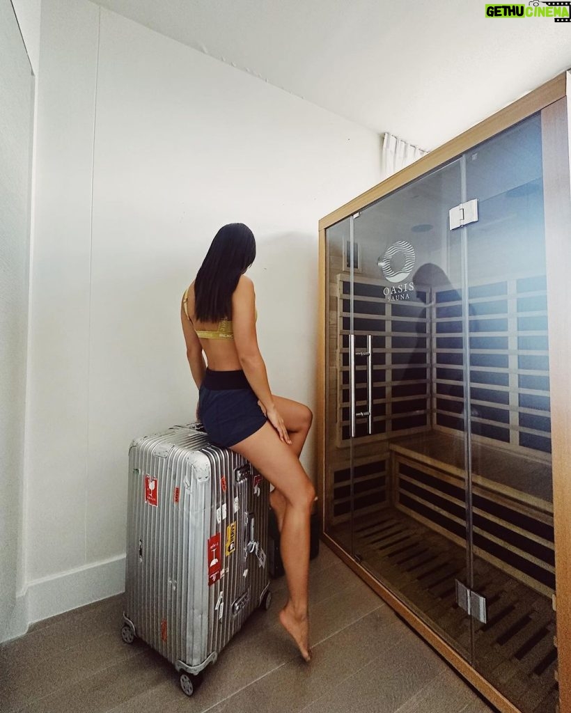 Lovi Poe Instagram - How to bring you with me everywhere I go? 🥲 If only my compact sauna could fit in my suitcase…LOL! I miss it so much already…such a great way to unwind, relax and detox ♥️ @oasissaunaph