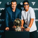 Luís Figo Instagram – With our friend 🏆 @ronaldinho