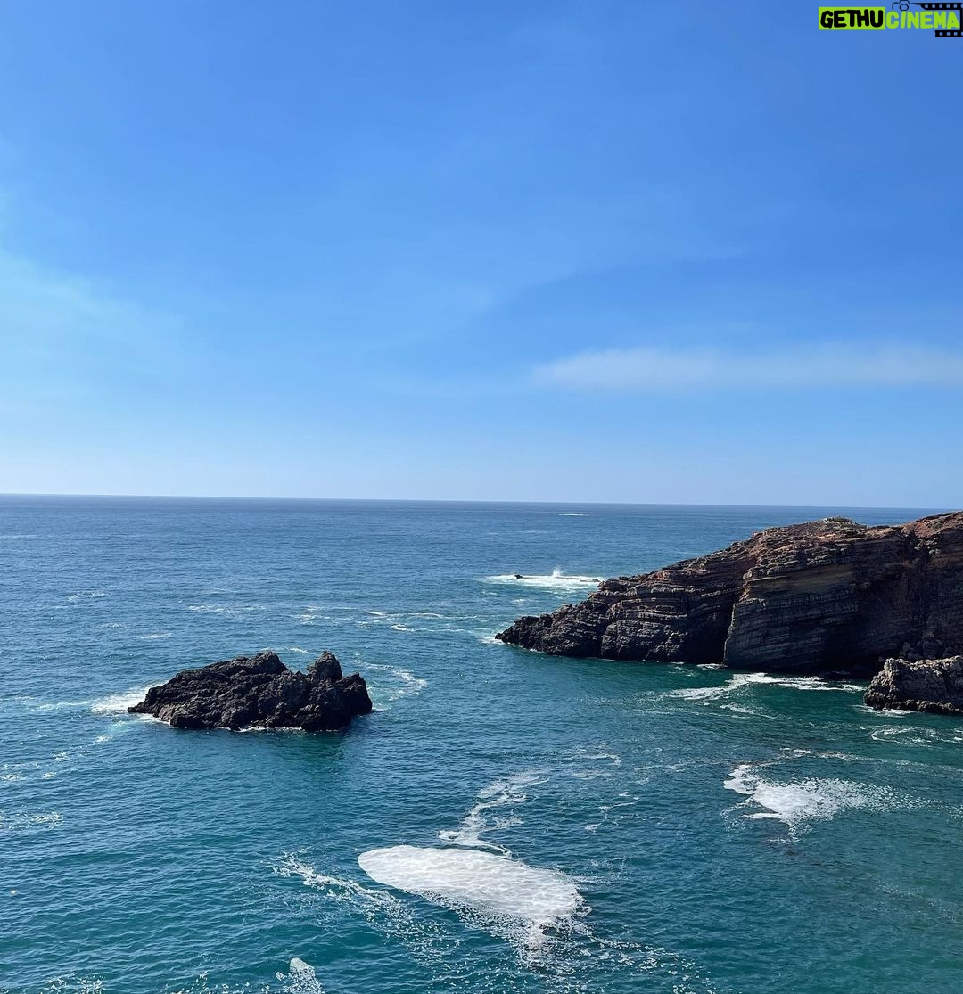 Luís Figo Instagram - Beautiful Places 🏄♂️☀️🌊🇵🇹 Praia do Amado