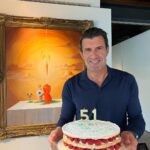 Luís Figo Instagram - One more 51 💪Thks for all the Birthday msg and wishes 🙏❤️keep going 👌🎂🥂