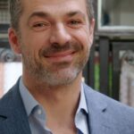 Luca Argentero Instagram - È confermato: per bere un caffè con Luca Argentero, il miglior modo è fare scorta di caffè Bialetti e partecipare al nostro concorso su uncaffeconargentero.it! 🤞 E tu, hai mai usato pretesti per autoinvitarti dai tuoi vicini? ☕️