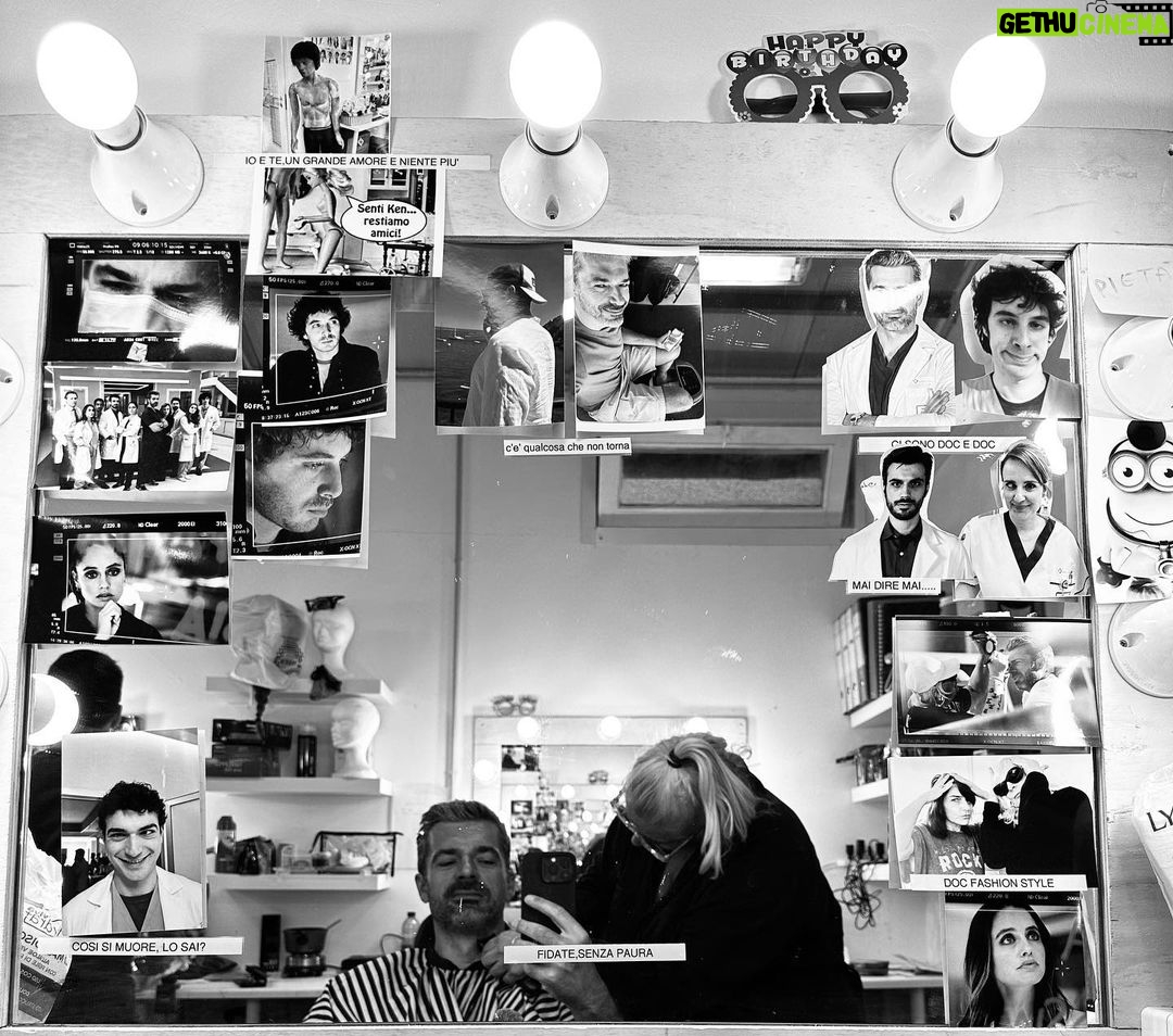 Luca Argentero Instagram - Lavori in corso… Per portarvi il miglior Doc che abbiate mai visto… #DOC3 P.S. spoiler negli specchi…