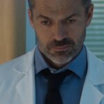 Luca Argentero Instagram - Una nuova puntata. Una piccola e significativa anticipazione: che succede al nostro DOC? 😮 🙏🏻 🤫 #DOCNelleTueMani3, questa sera alle 21:30 su Rai1 e RaiPlay! 🙏🏻💙