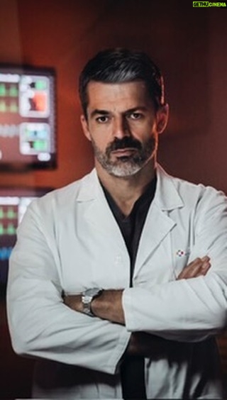 Luca Argentero Instagram - Countdown #doc3
