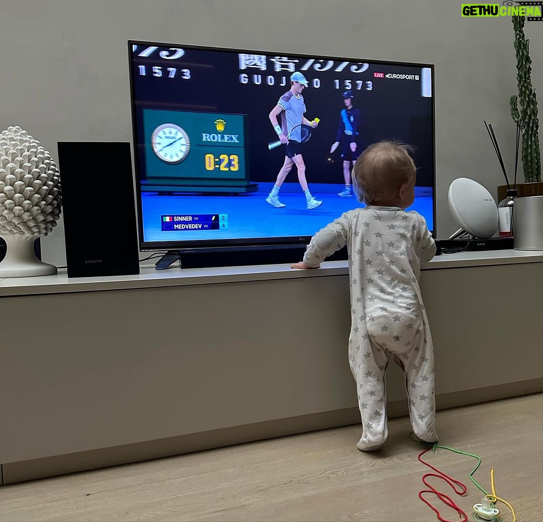 Luca Argentero Instagram - MEGAMIX …e’ molto meglio di come la sognavo da bambino… ☀️❤️