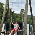 Lucas Burgatti Instagram – Que lugar sensacional 🤌🏼 🚣‍♀️❤️⛰️
Tivemos uma experiência única de adrenalina com o @brasilraftpark e 
ficamos em uma casa modular @depoisdohorizonte que proporcionou momentos de paz e tranquilidade… 
O equilíbrio perfeito