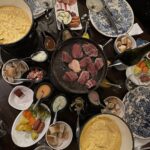 Lucas Burgatti Instagram - Fondue night by @hannoverfondue 🫕 Com elegância, música boa e comida impecável ❤️‍🔥🔥😮‍💨 Hannover Fondue