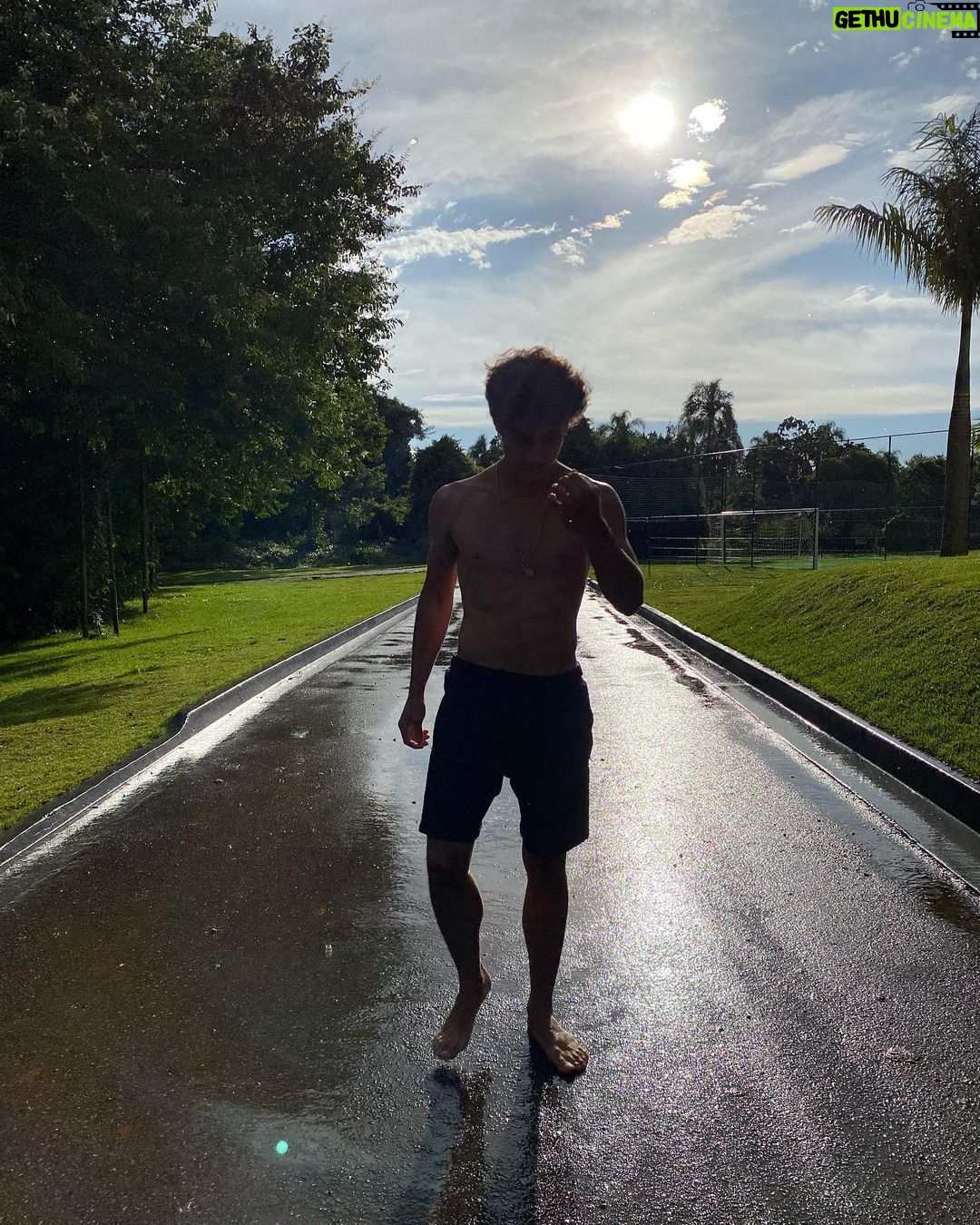 Lucas Burgatti Instagram - Achados no celular 📲